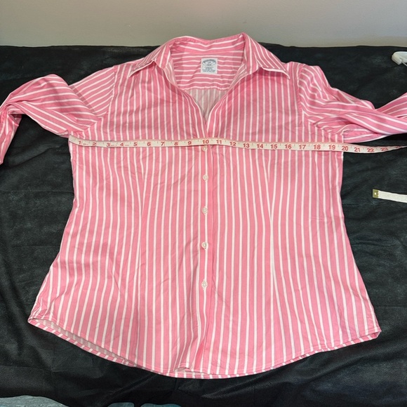 🔥 Brooks Brothers Pink Striped Women’s Shirt🔥 - Picture 3 of 6